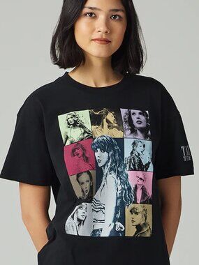 Taylor Swift Merch The Eras Tour black adult t-shirt size small